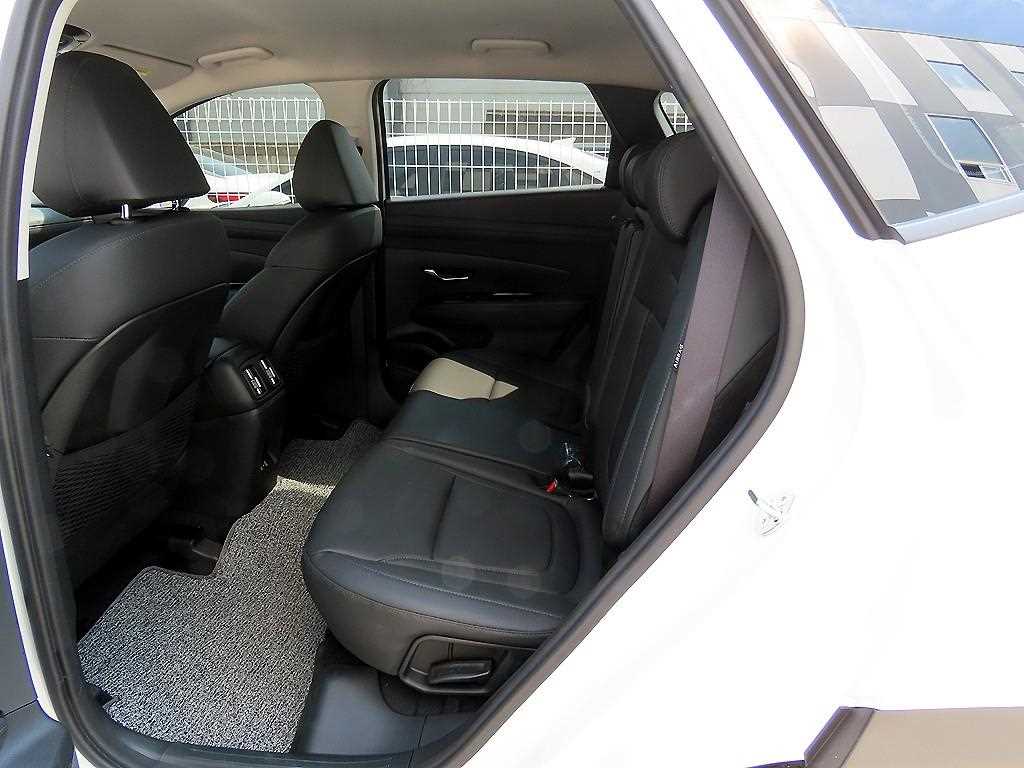 HYUNDAI Tucson - Vista 8