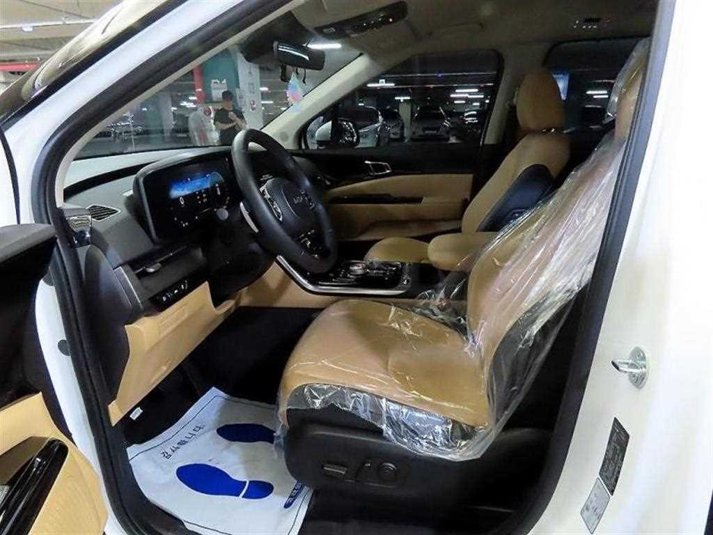 KIA Carnival 2023 Blanco - Importación desde Corea - HF Imports Iquique - Foto 18