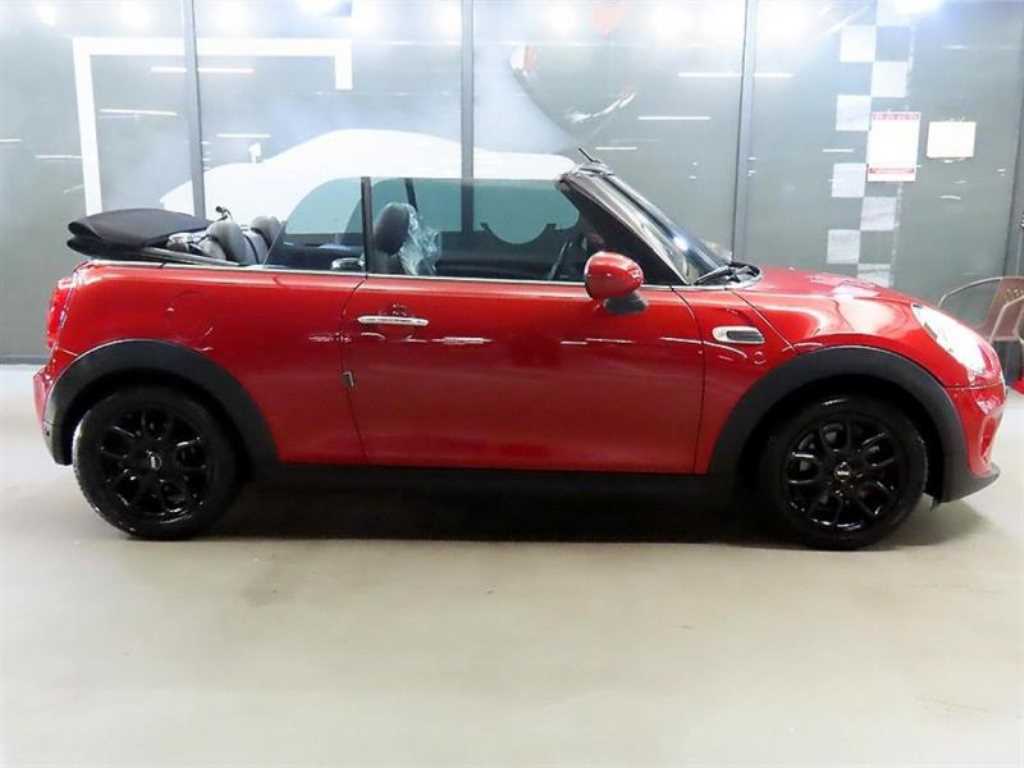 Mini Cooper Convertible - Vista 10
