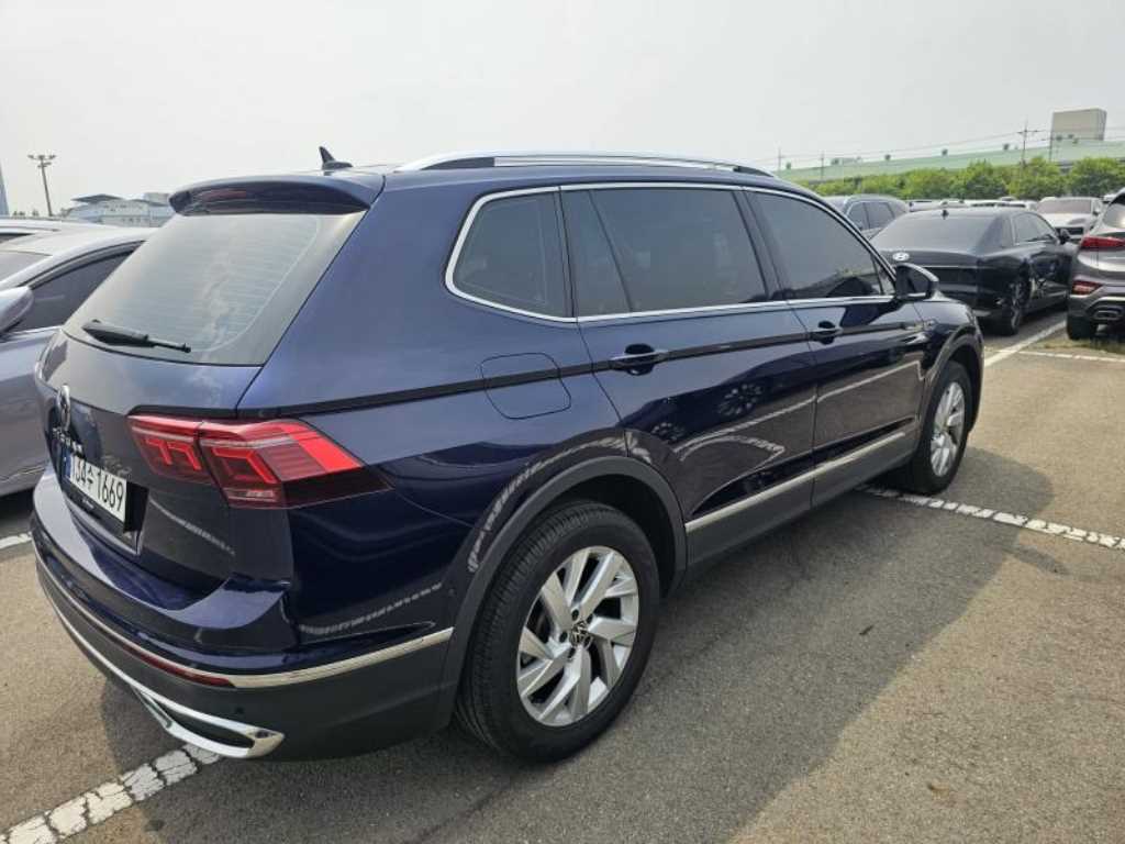 Volkswagen Tiguan - Vista 6