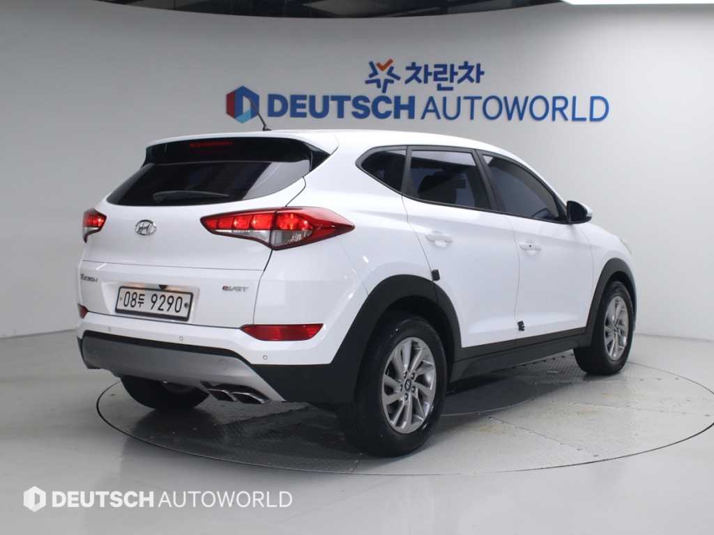 HYUNDAI Tucson - Vista 2