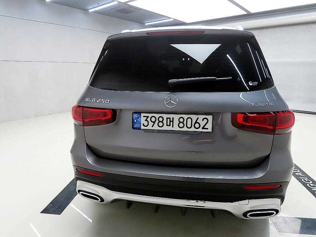 Mercedes Benz GLB Class - Vista 3