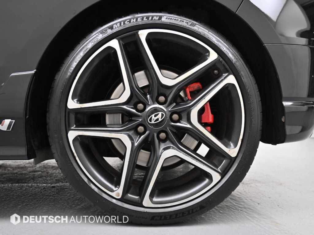 HYUNDAI Veloster - Vista 8