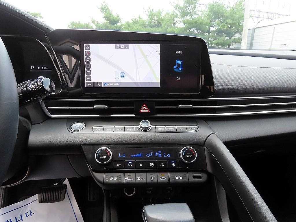 HYUNDAI Avante 2021 Blanco - Importación desde Corea - HF Imports Iquique - Foto 15