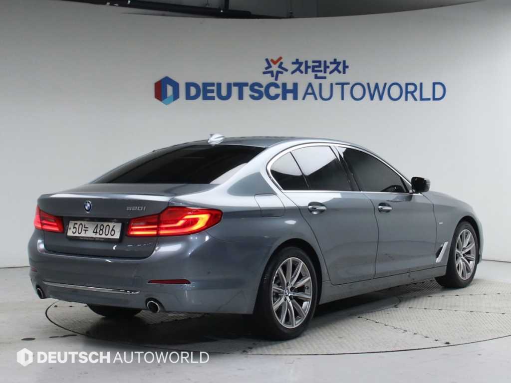 BMW 5 Series - Vista 2