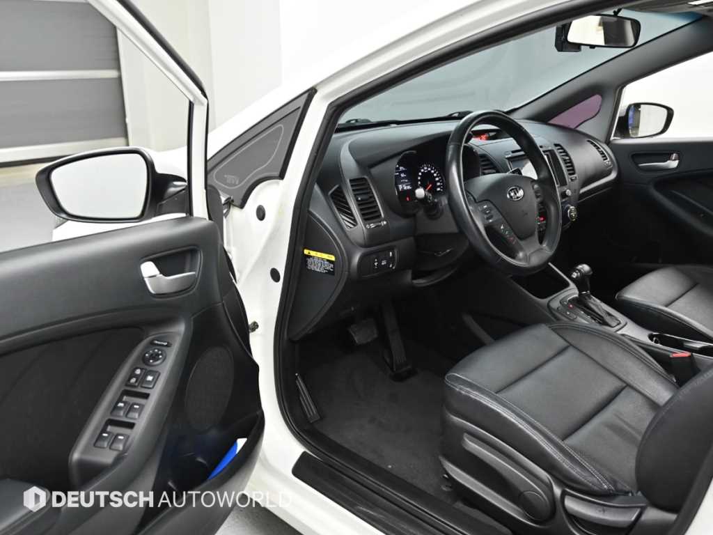 KIA K3 2015 Blanco - Importación desde Corea - HF Imports Iquique - Foto 13