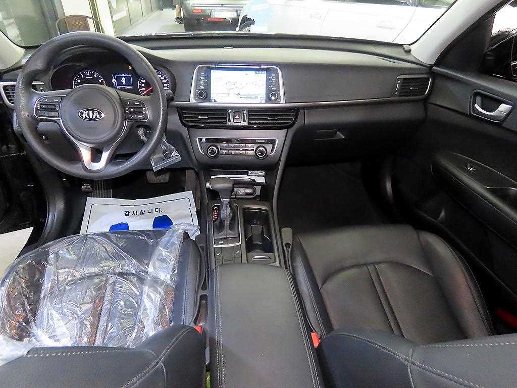 KIA K5 - Vista 12