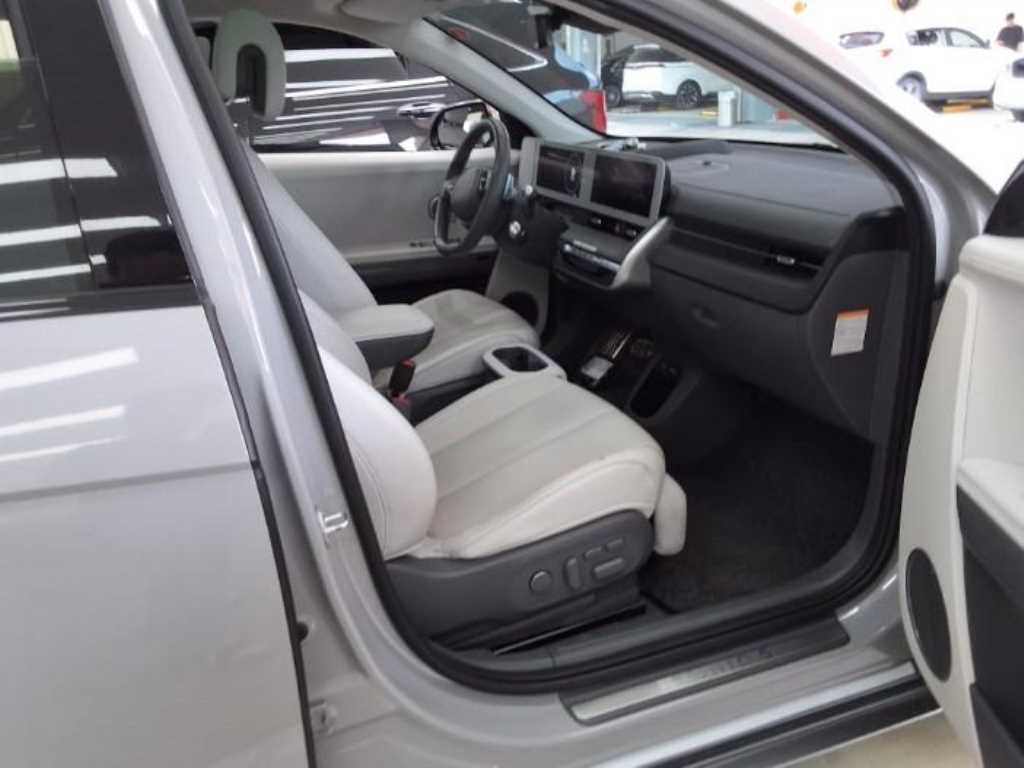 HYUNDAI Ioniq 5 - Vista 12