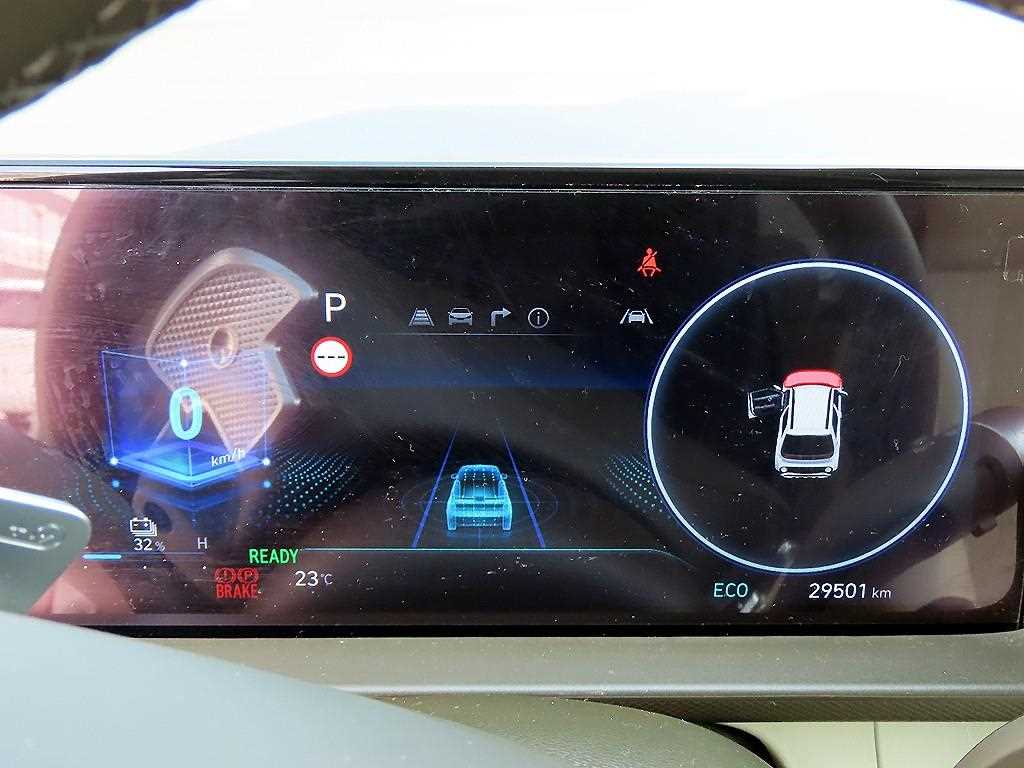 HYUNDAI Casper - Vista 11