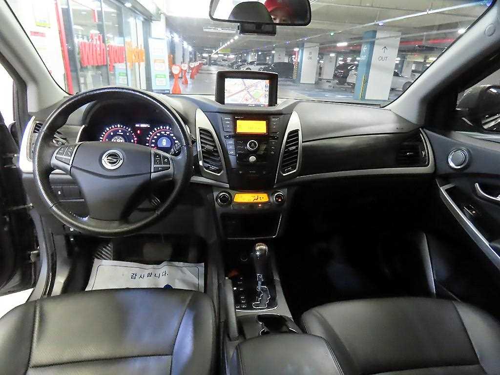 Ssangyong Korando - Vista 12