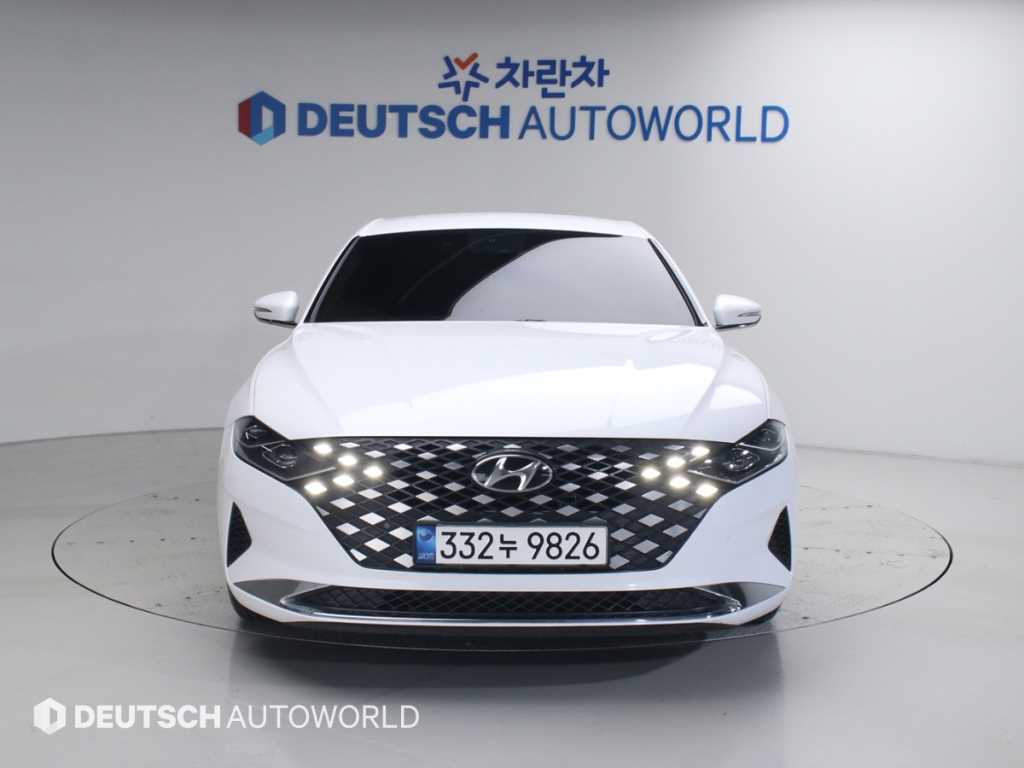 HYUNDAI Grandeur - Vista 3