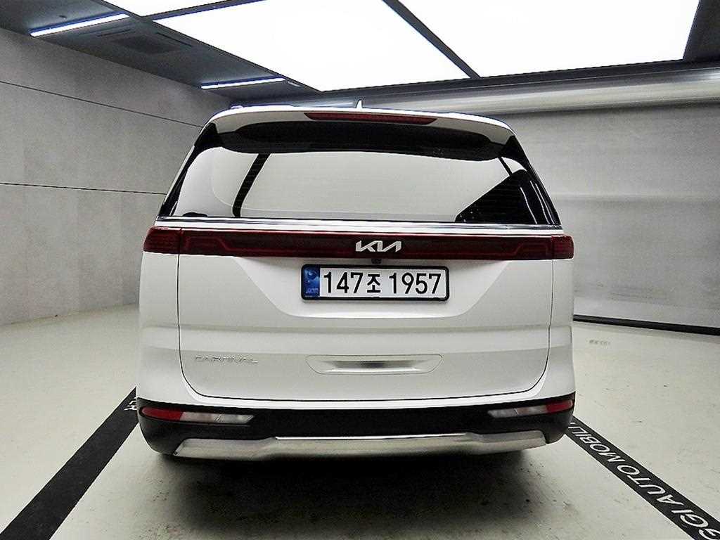 KIA Carnival - Vista 3