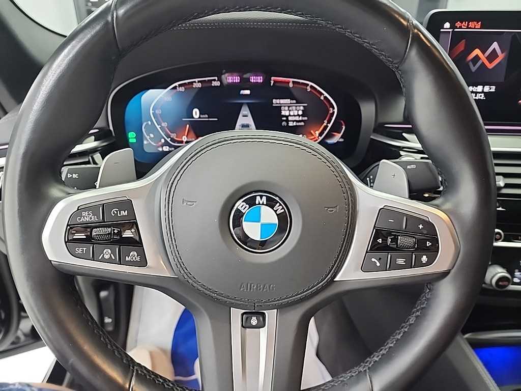 BMW 5 Series - Vista 11