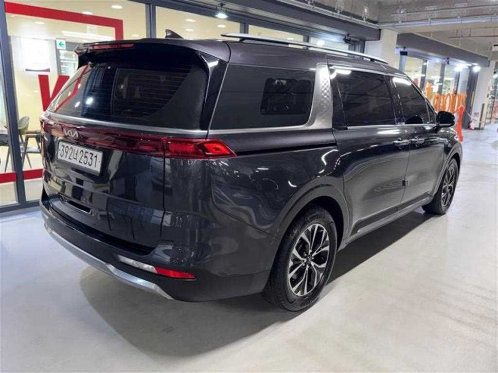 KIA Carnival - Vista 6