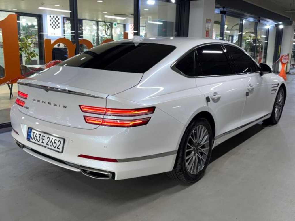 Genesis G80 - Vista 6