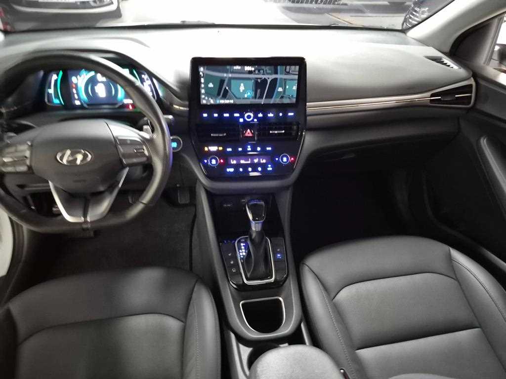 HYUNDAI Ioniq - Vista 9