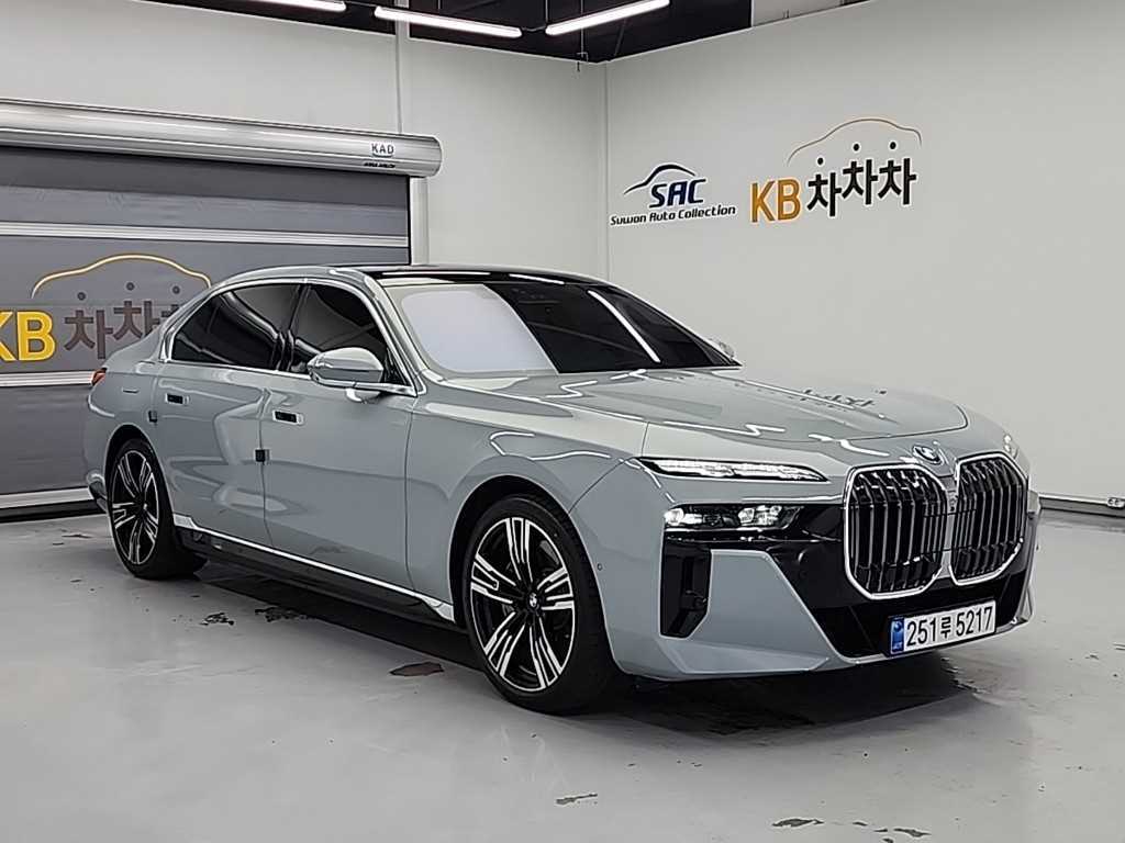 BMW 7 Series - Vista 3