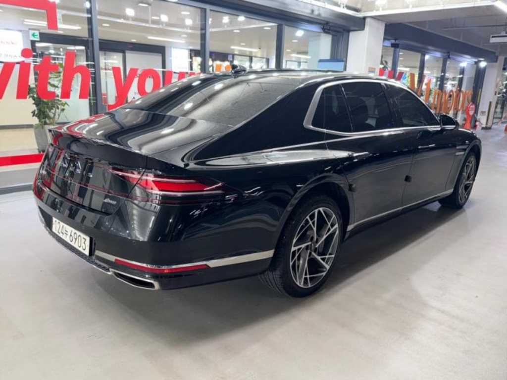 Genesis G90 - Vista 6