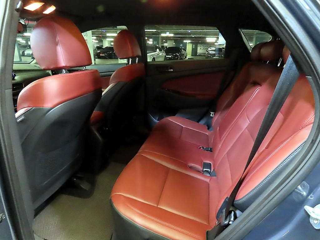 HYUNDAI Tucson - Vista 9