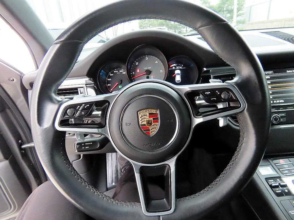 Porsche Macan - Vista 10