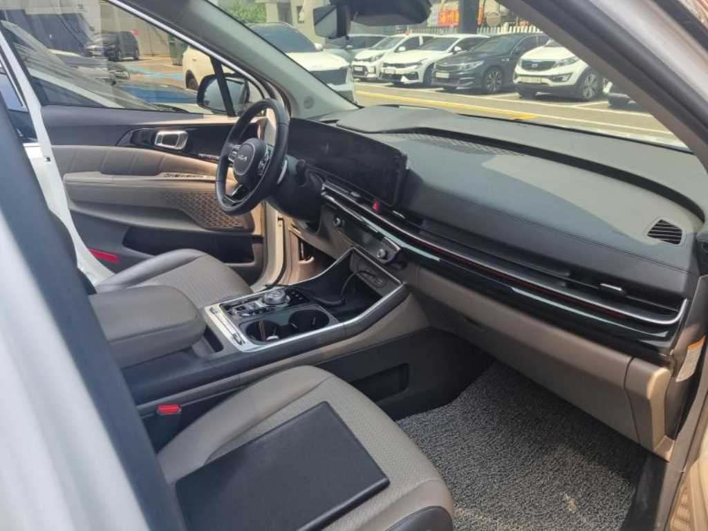 KIA Carnival - Vista 3
