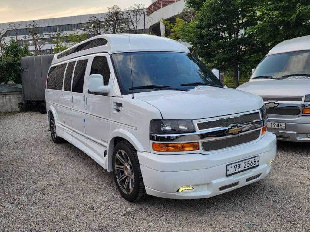 Chevrolet Express van - Vista 3