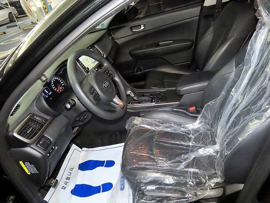 KIA K5 - Vista 8