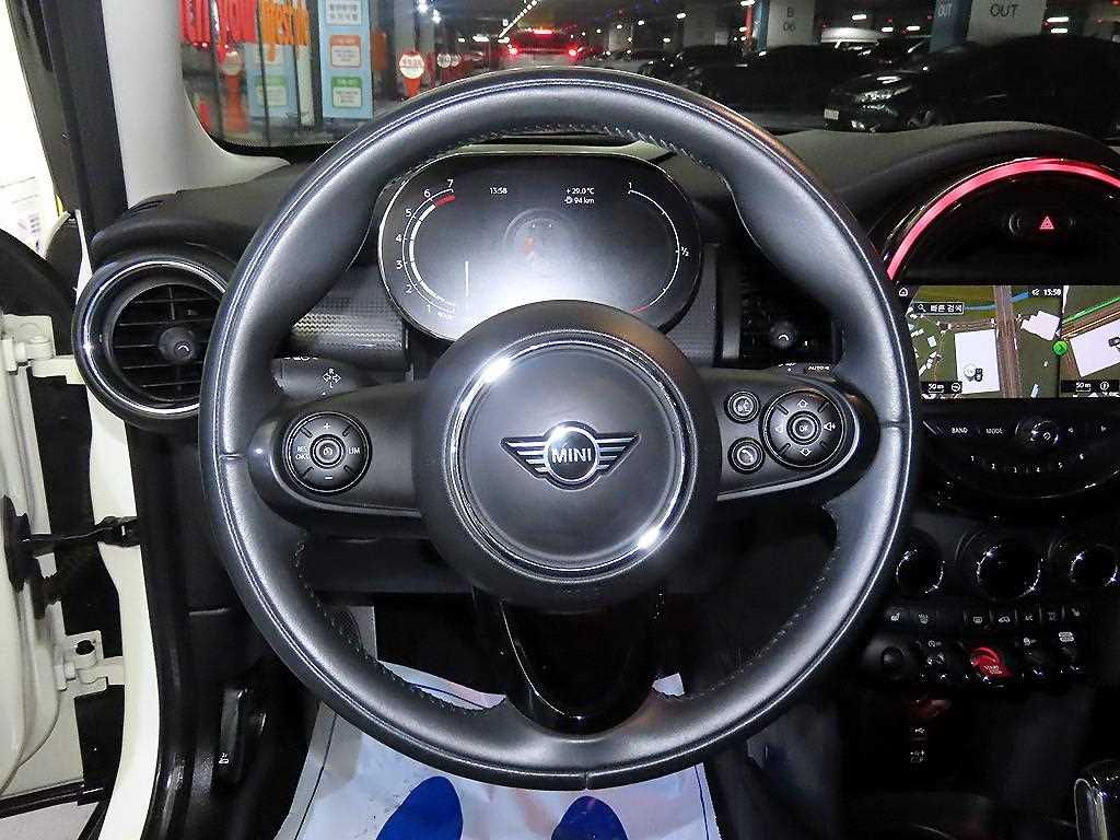 Mini Cooper - Vista 10