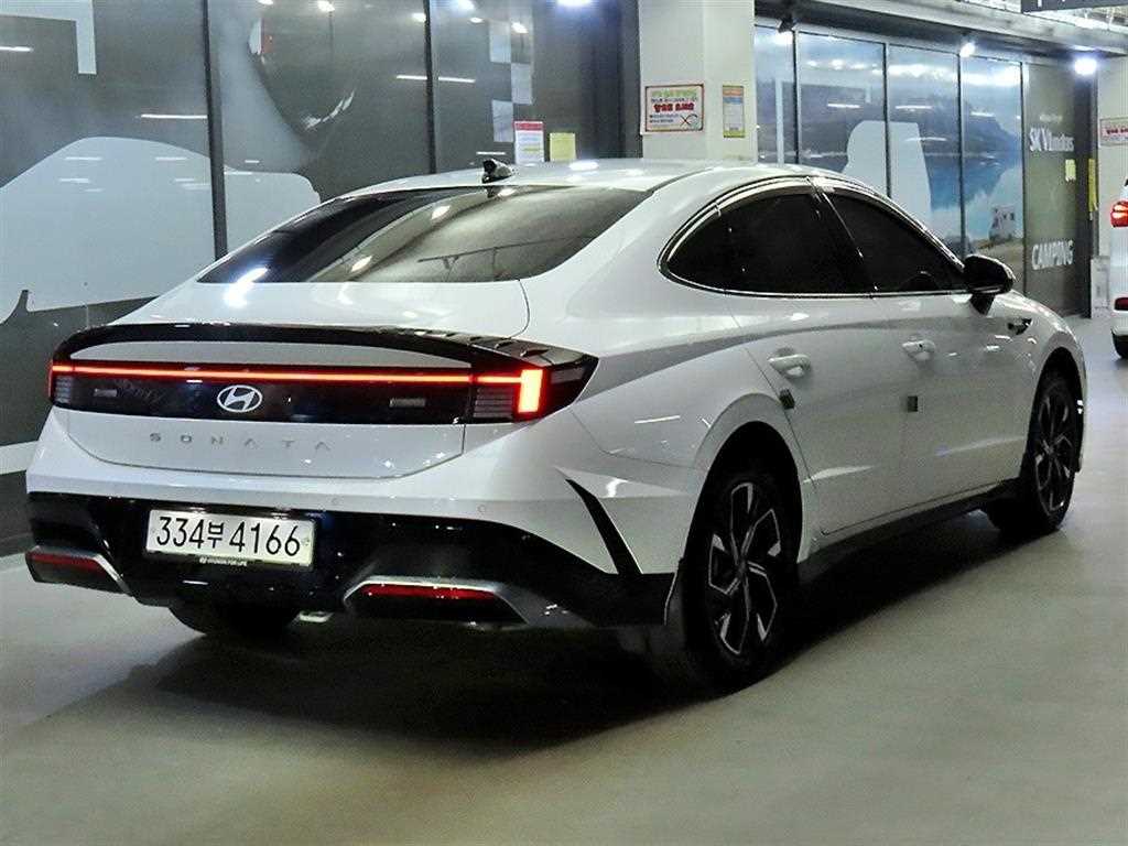 HYUNDAI Sonata - Vista 6