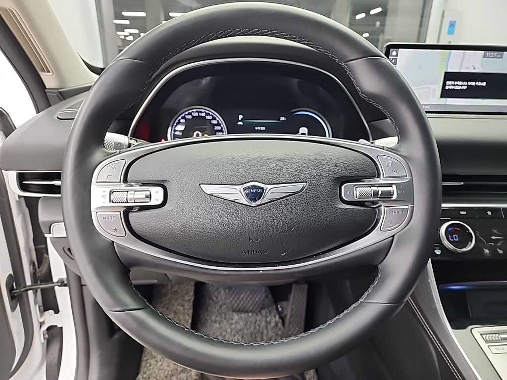 Genesis GV80 - Vista 11