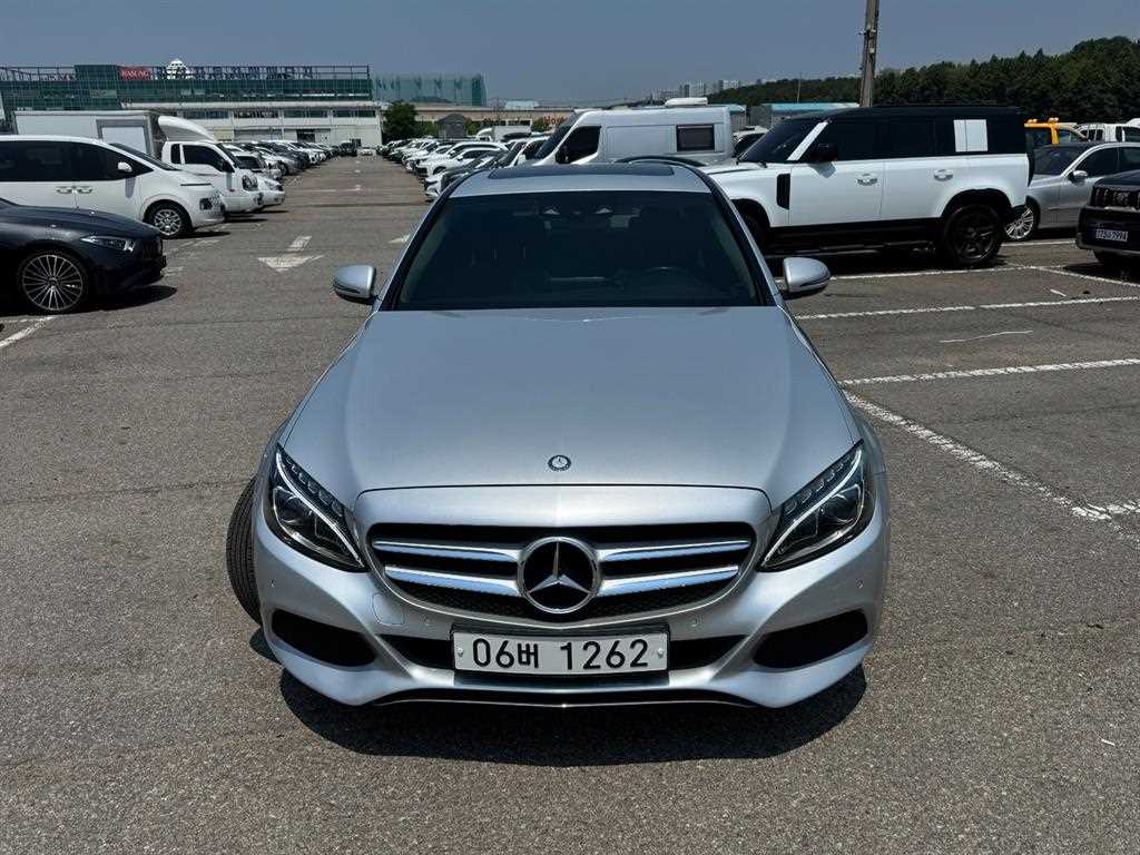 Mercedes Benz C Class - Vista 2
