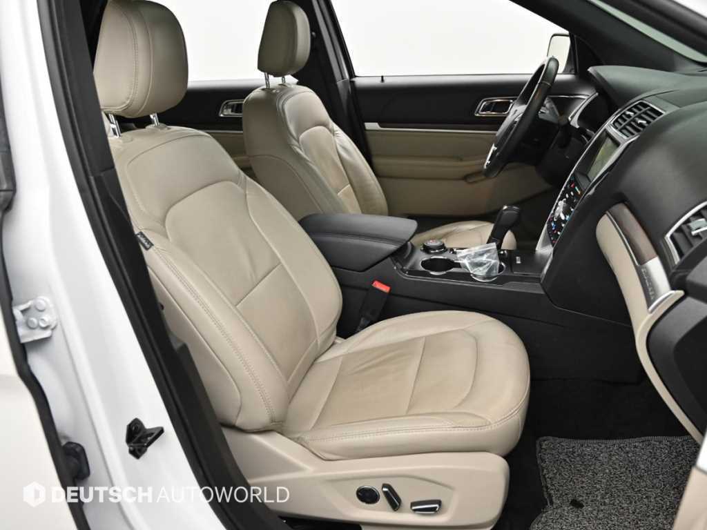 Ford Explorer - Vista 12