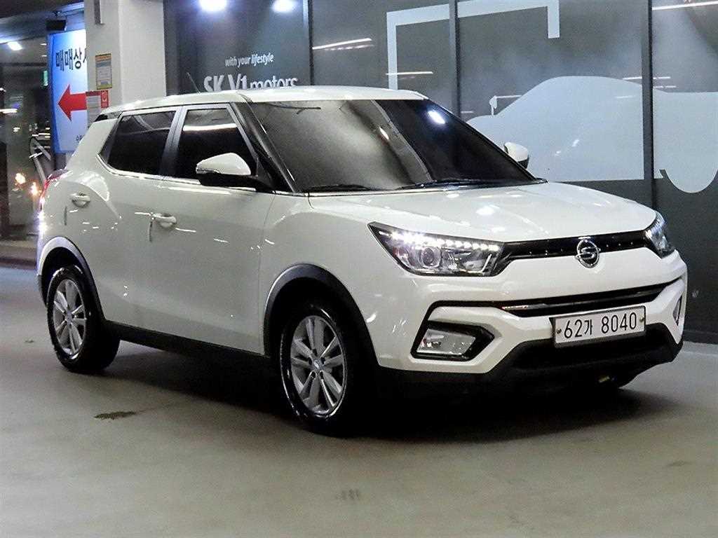 Ssangyong Tivoli 2017 Blanco - Importación desde Corea - HF Imports Iquique - Foto 1