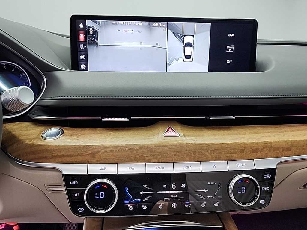 Genesis G80 - Vista 12