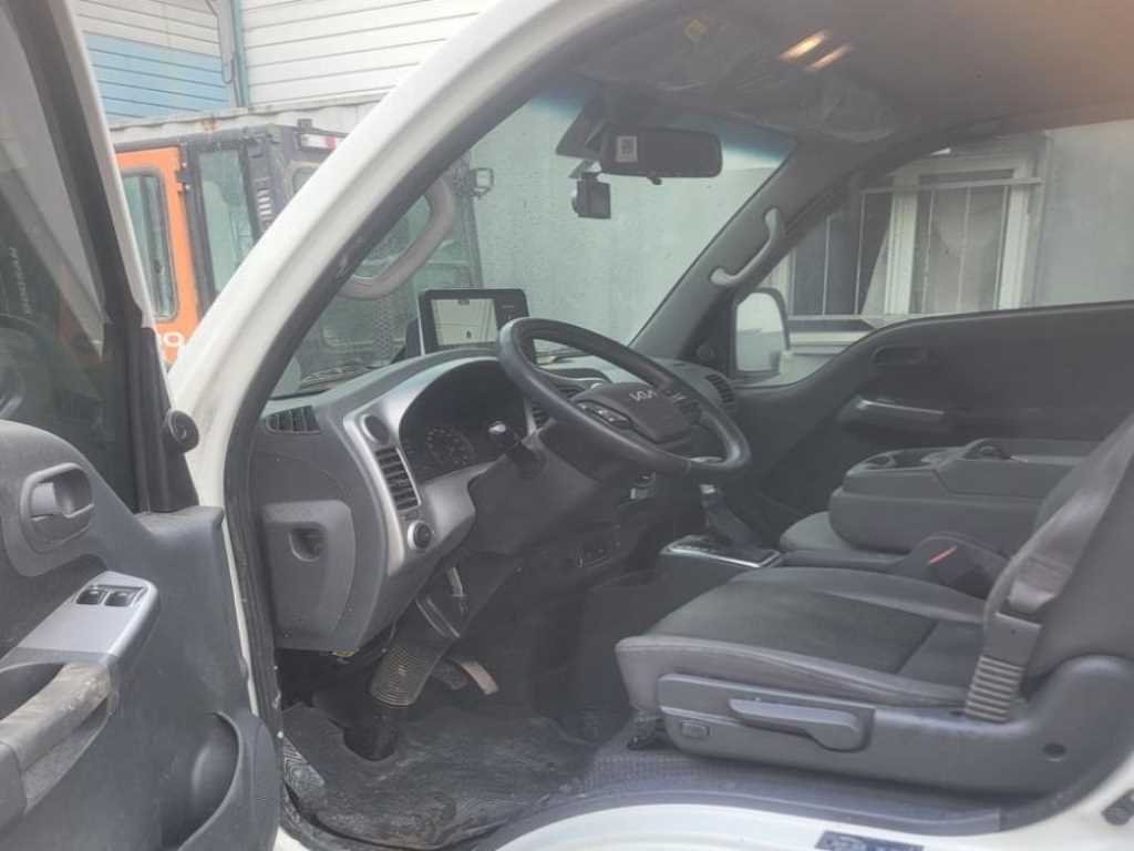 Small Truck Cargo (small) - Vista 3