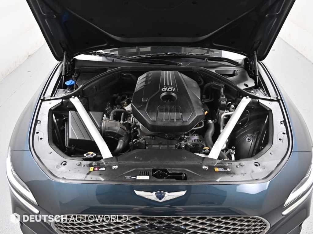 Genesis G70 - Vista 8
