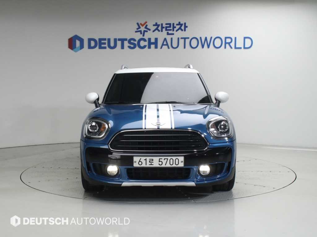 Mini Countryman - Vista 3