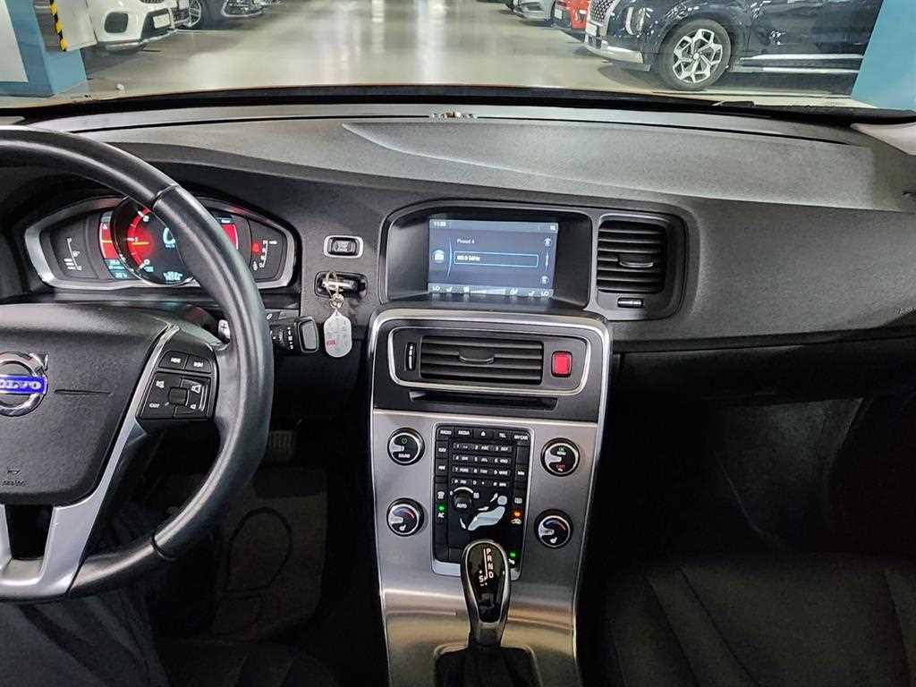 Volvo S60 2014 Café - Importación desde Corea - HF Imports Iquique - Foto 17