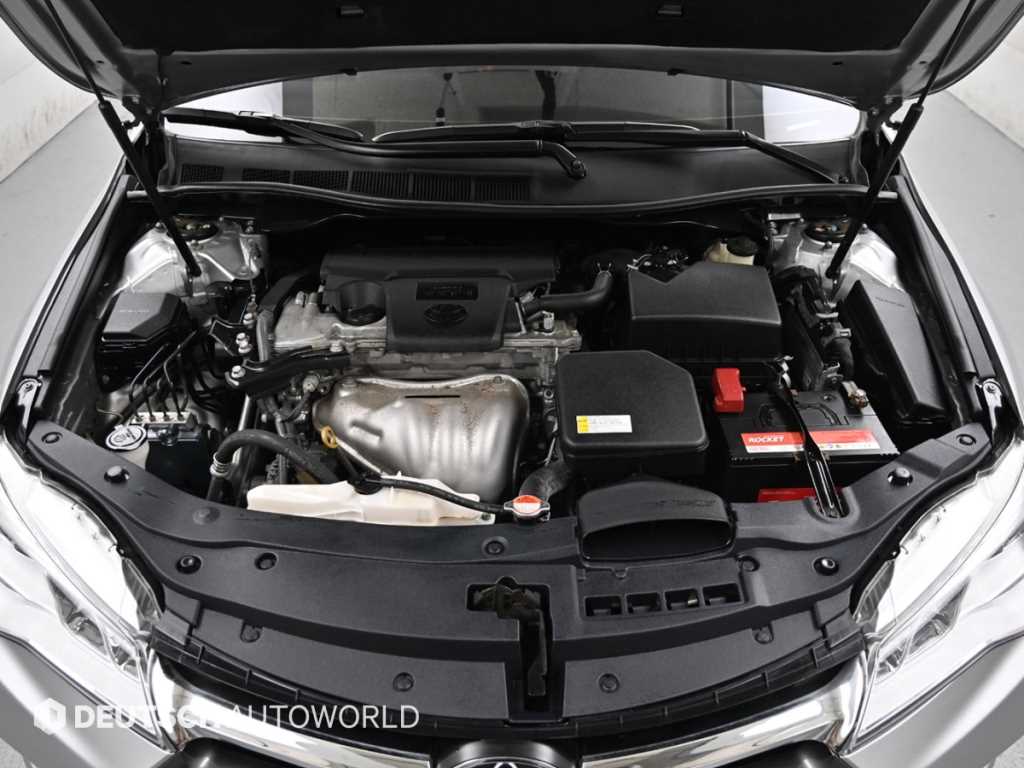 Toyota Camry - Vista 8
