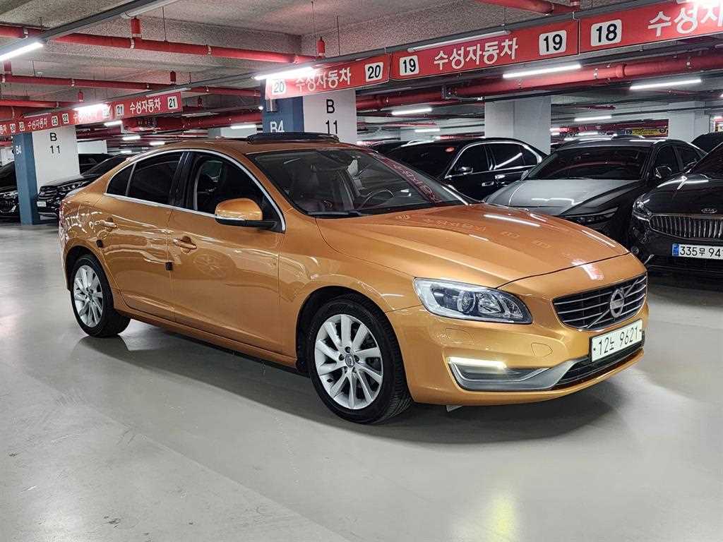 Volvo S60 - Vista 3