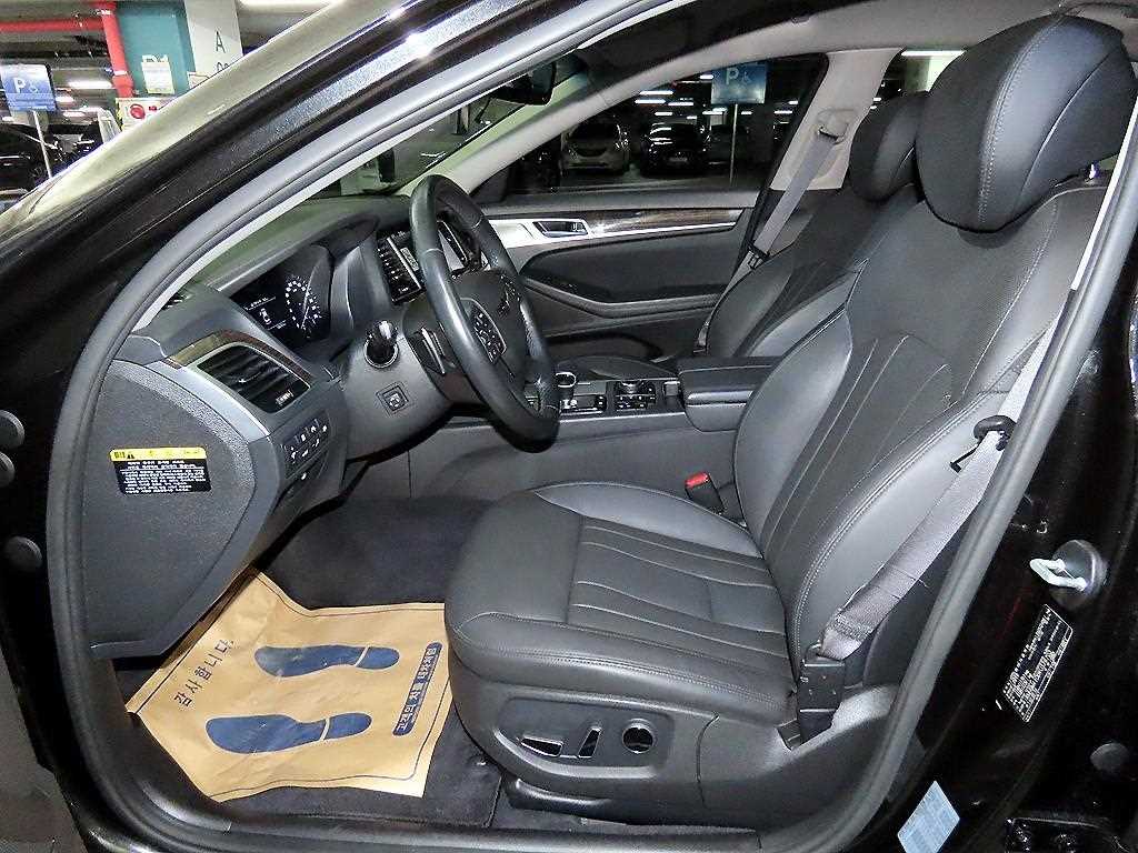 Genesis G80 - Vista 8