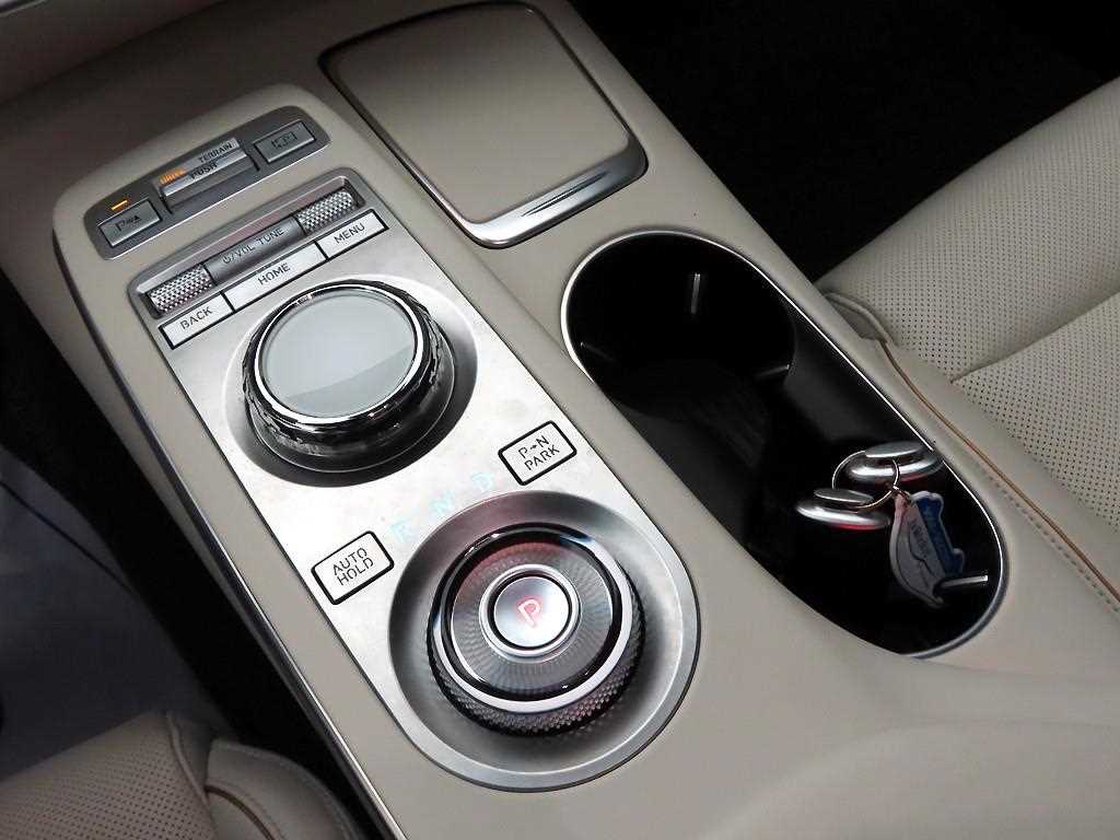 Genesis GV70 2024 Blanco - Importación desde Corea - HF Imports Iquique - Foto 13