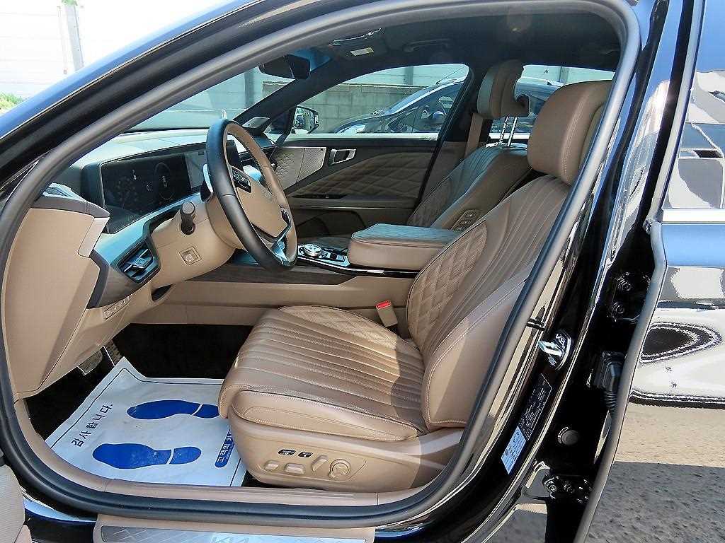 KIA K8 - Vista 7