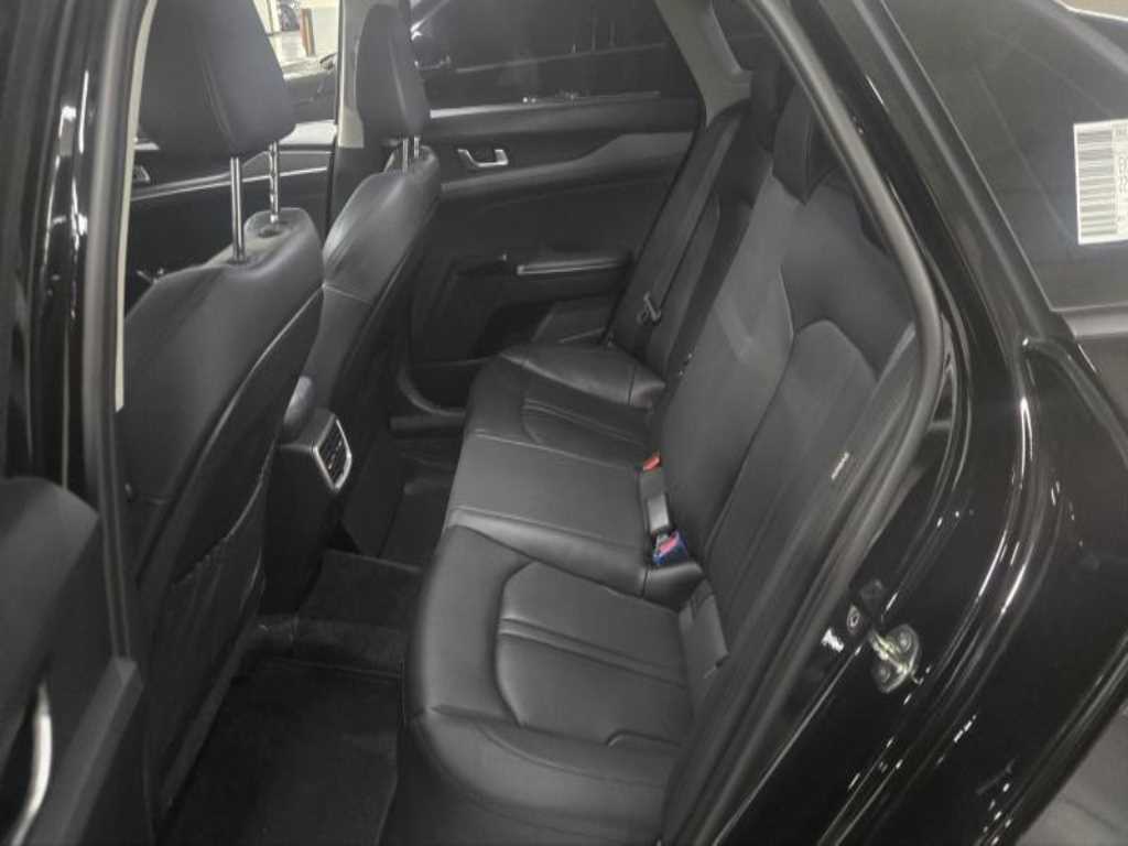 KIA K5 - Vista 7