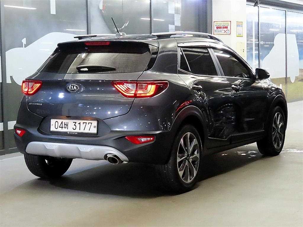 KIA Stonic - Vista 6
