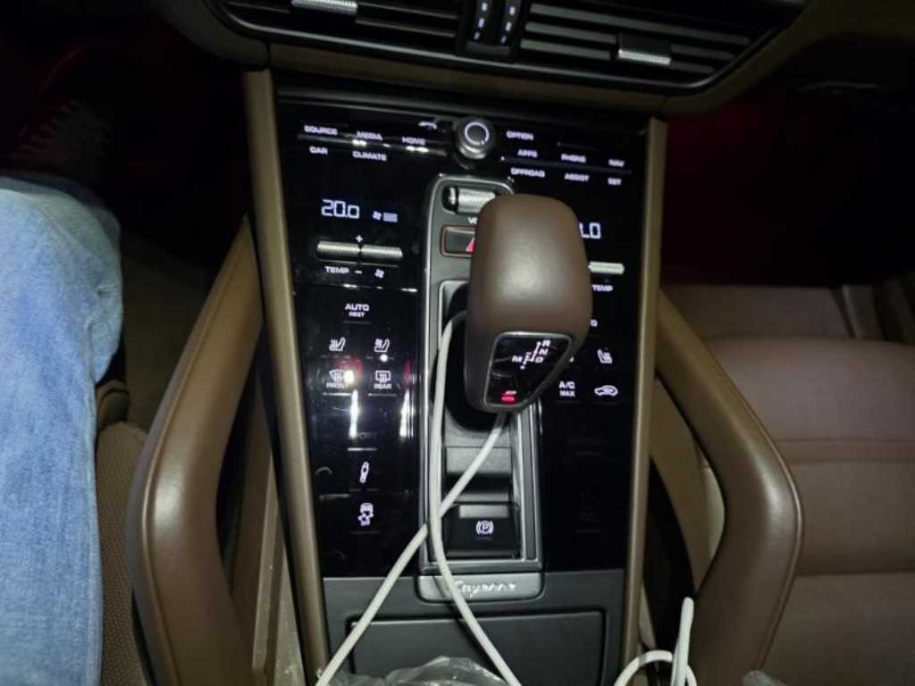 Porsche Cayenne - Vista 10