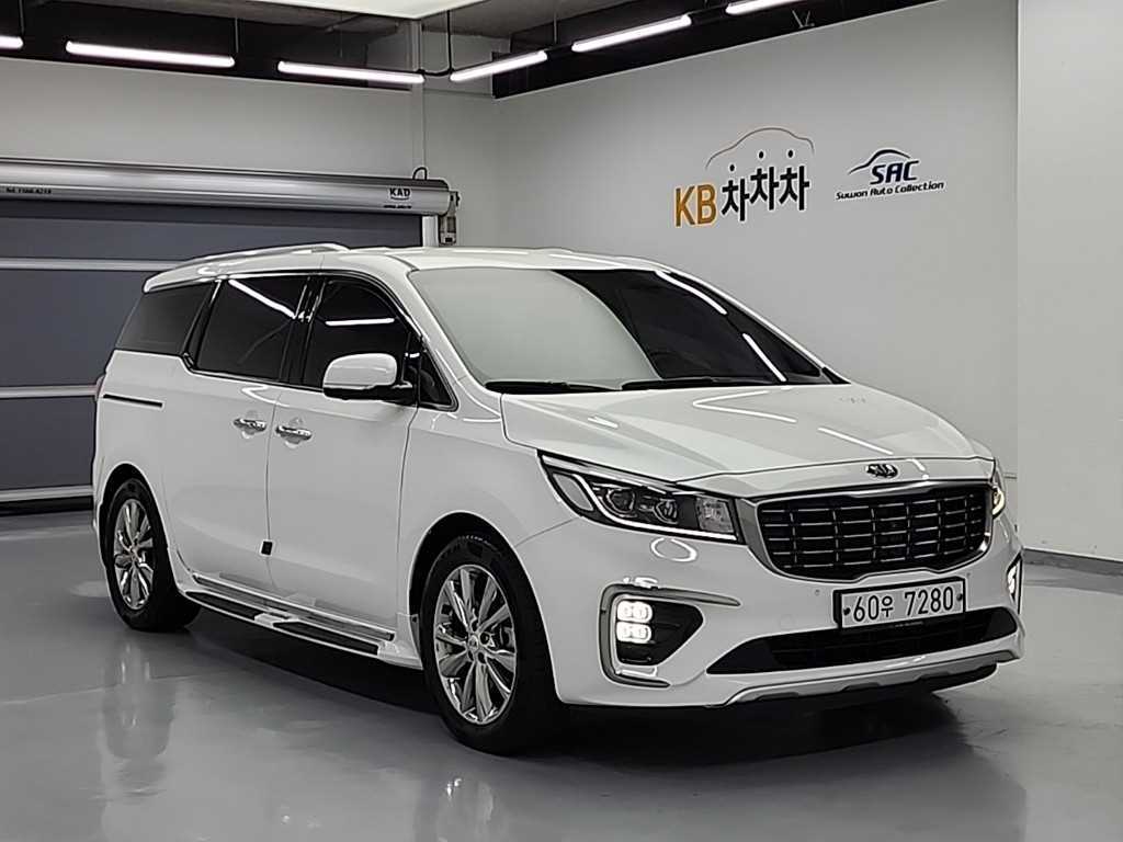 KIA Carnival - Vista 6