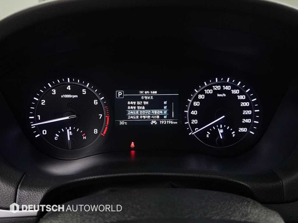Genesis G80 - Vista 10