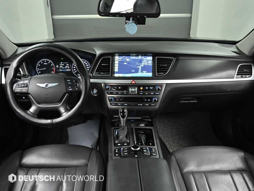 HYUNDAI Genesis - Vista 9