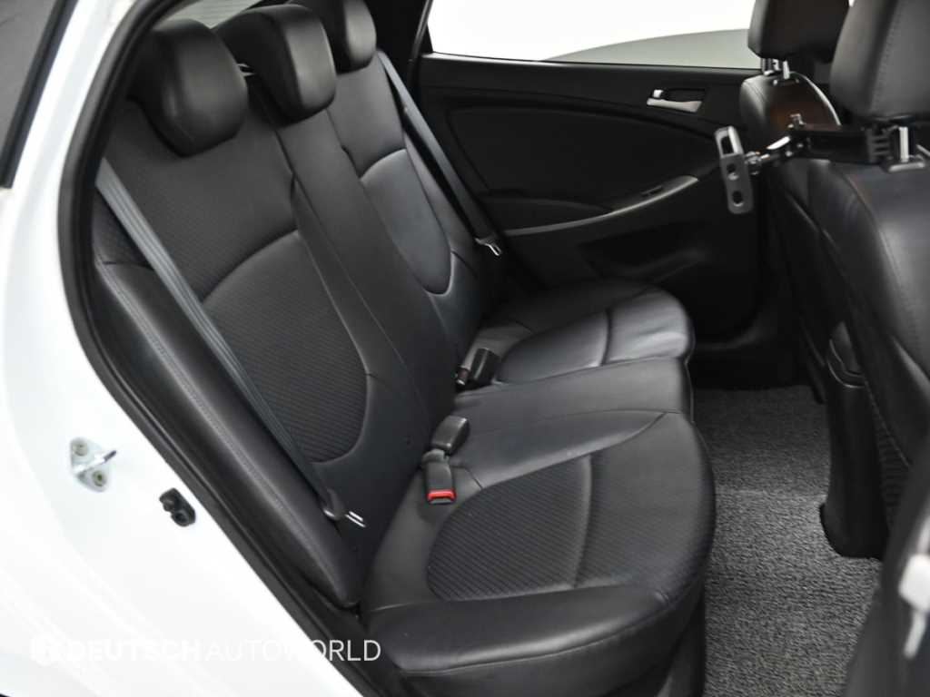 HYUNDAI Accent 2016 Blanco - Importación desde Corea - HF Imports Iquique - Foto 14